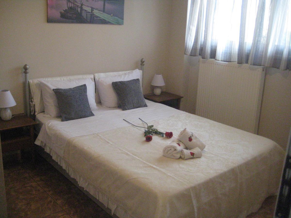 Rea's Guest house Artemi Extérieur photo