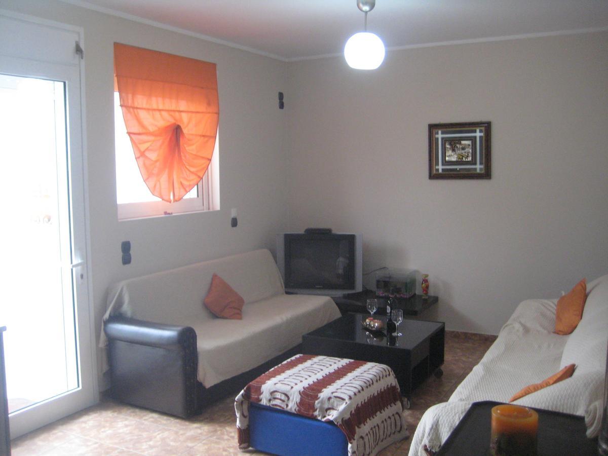 Rea's Guest house Artemi Extérieur photo